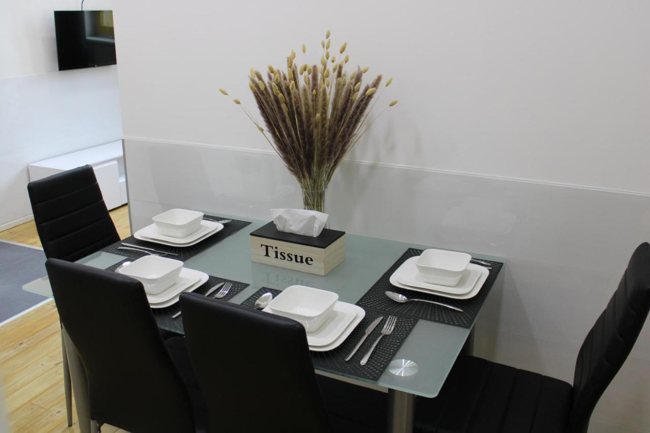 Apartment Lyly - Modern With Free Parking Prague